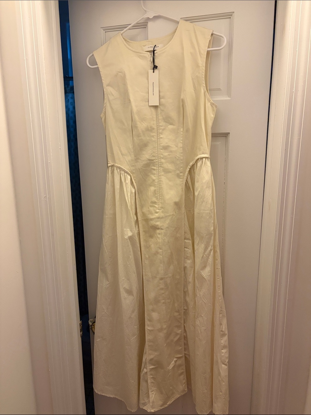 Commense Sleeveless Cream Maxi Dress